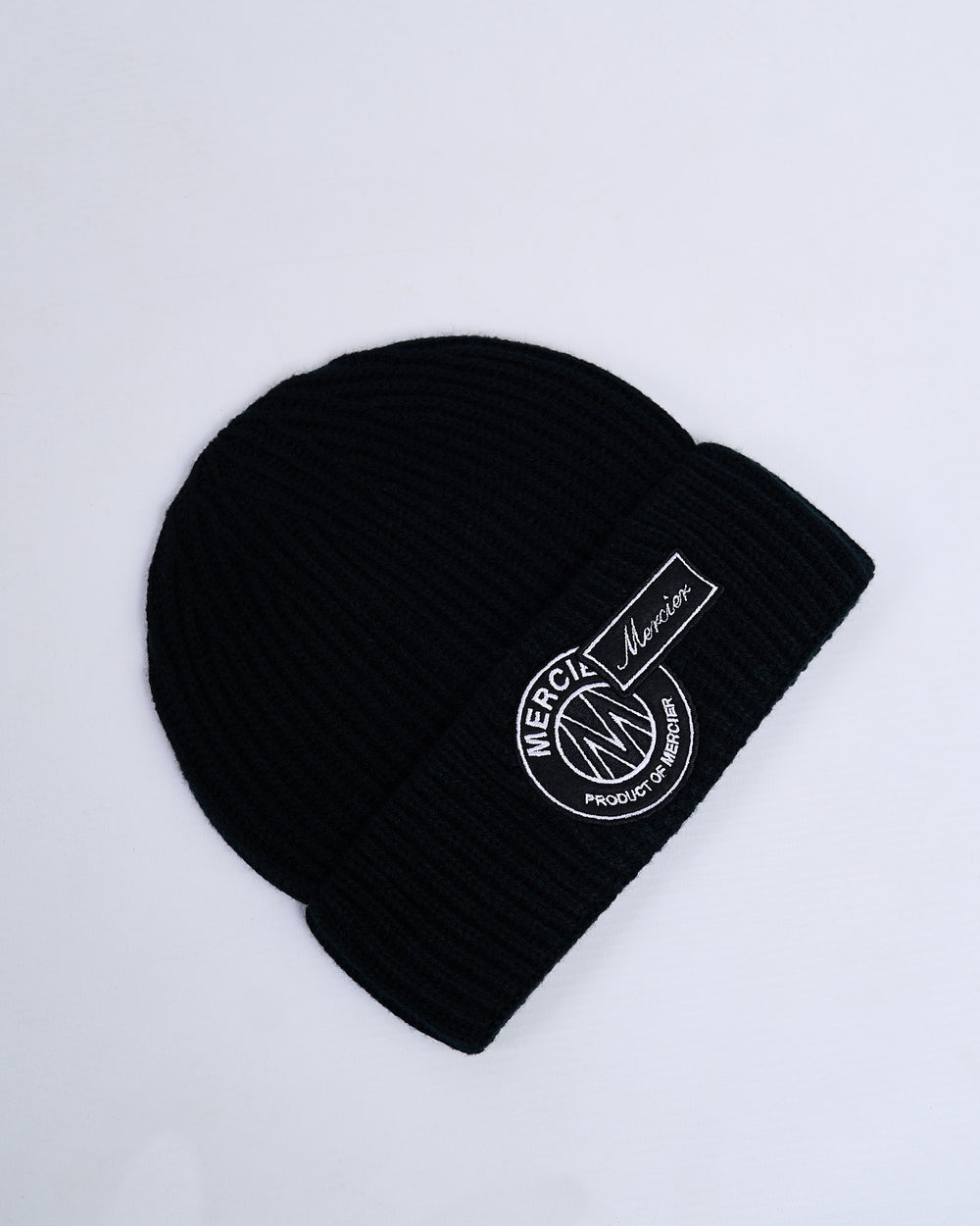 Black Mono Badge Ribbed Beanie – MERCIER